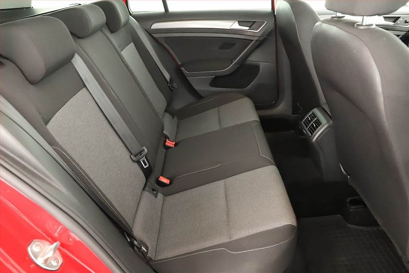 Volkswagen Golf (2016) 1.6 TDI, Park. senzory - fotka 7 z 15