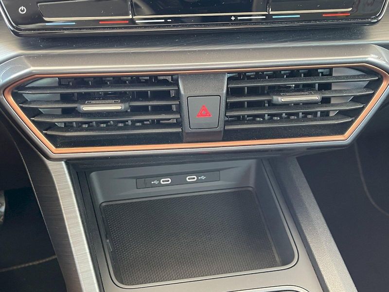 Cupra Formentor (2024) 1.5 TSI 110 kW DSG - fotka 12 z 35
