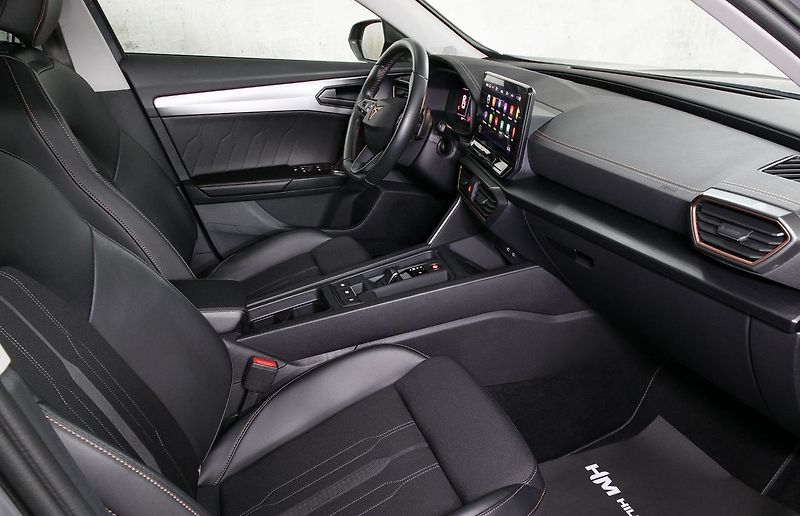Cupra Formentor 2.0TSI 140kW 4x4 ZÁRUKA - fotka 12 z 28