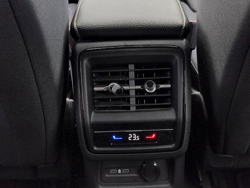 Škoda Kodiaq (2024) Selection 2,0 tdi 110 Kw DSG M - fotka 27 z 39