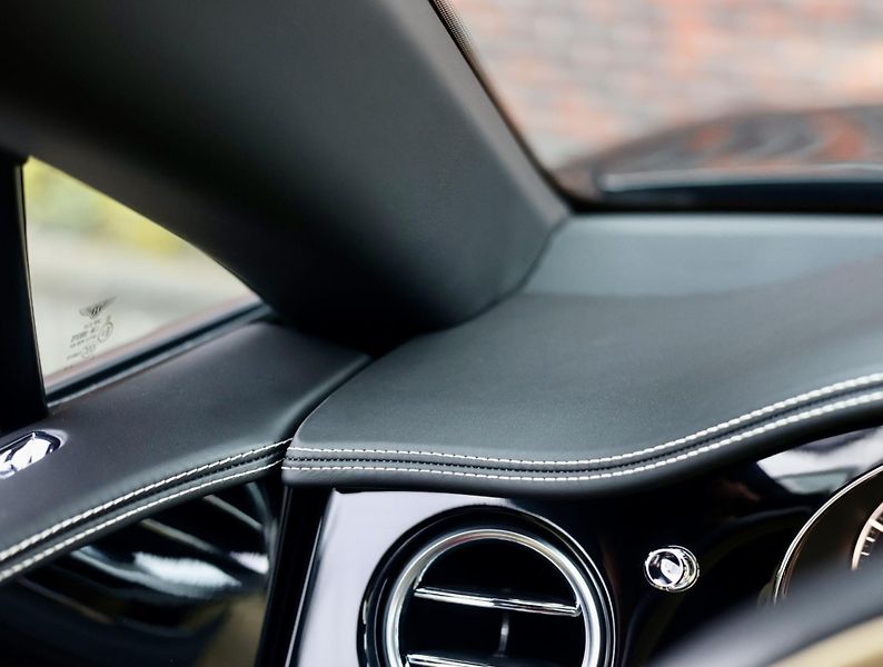 Bentley Continental GT (2020) 4.0 V8 440 KW 4x4 - fotka 34 z 51