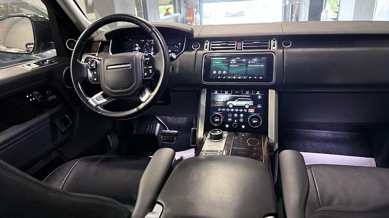 Land Rover Range Rover (2022) D350,VOGUE,ZÁRUKA - fotka 2 z 42