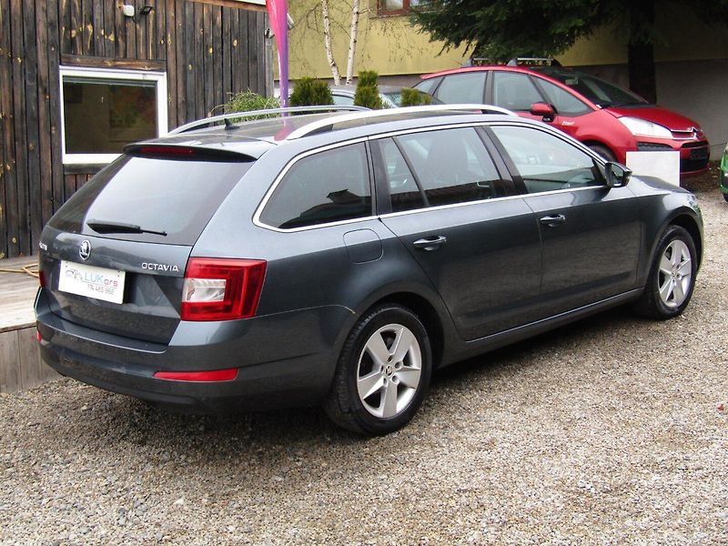 Škoda Octavia (2016) 1.6 TDI 81kW   VÝHŘEVY - fotka 11 z 41