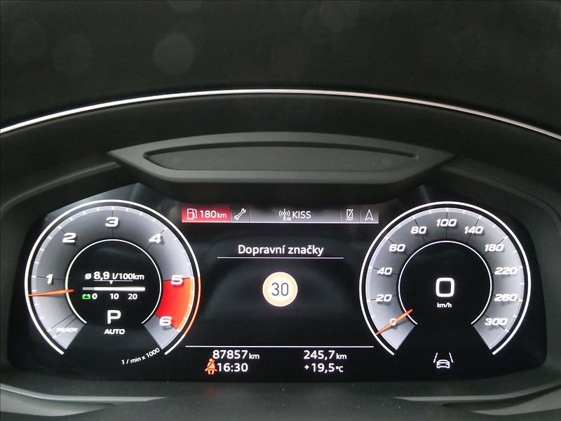 Audi SQ7 4,0 TDi V8 320kWwebasto,matrix - fotka 46 z 50