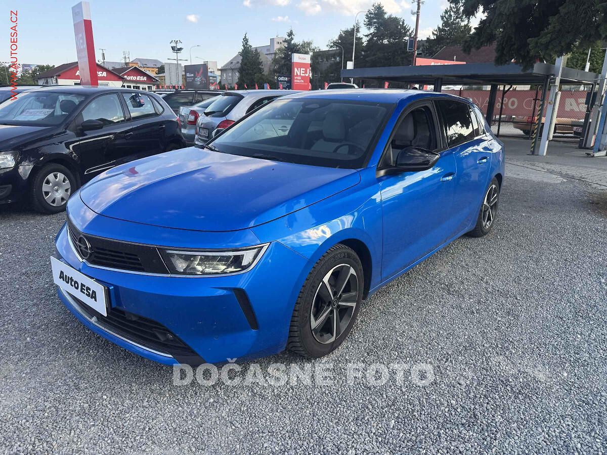 Opel Astra 1.2PT, ČR, servis.kniha