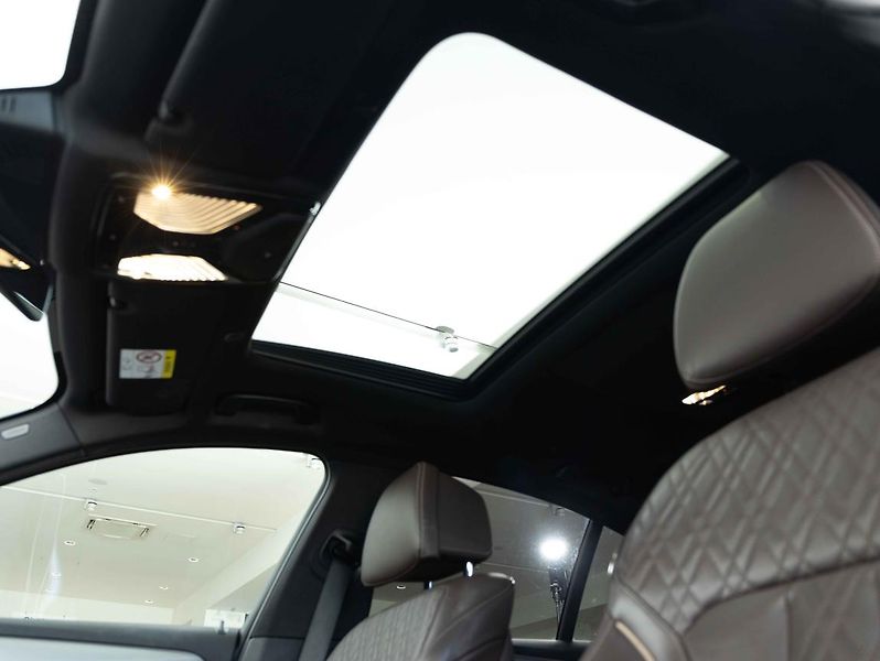BMW Řada 5 540d xDrive Limousine - fotka 21 z 21