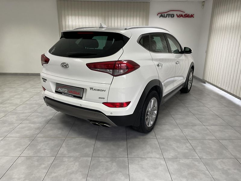Hyundai Tucson 1.6 T-GDi 4x4 AT ČR 1.MAJ SER. - fotka 11 z 28