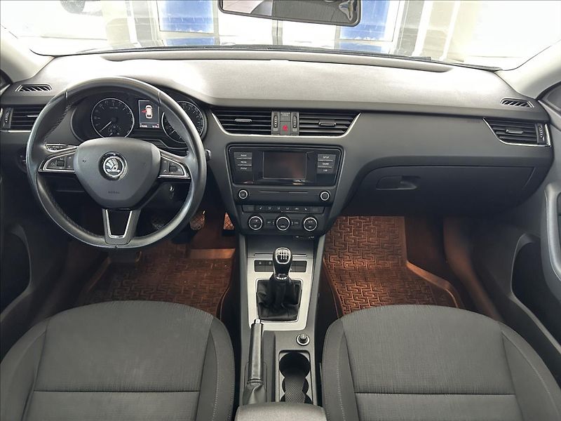 Škoda Octavia 2,0   TDI 110kW,ELEGANCE,ČR - fotka 8 z 27