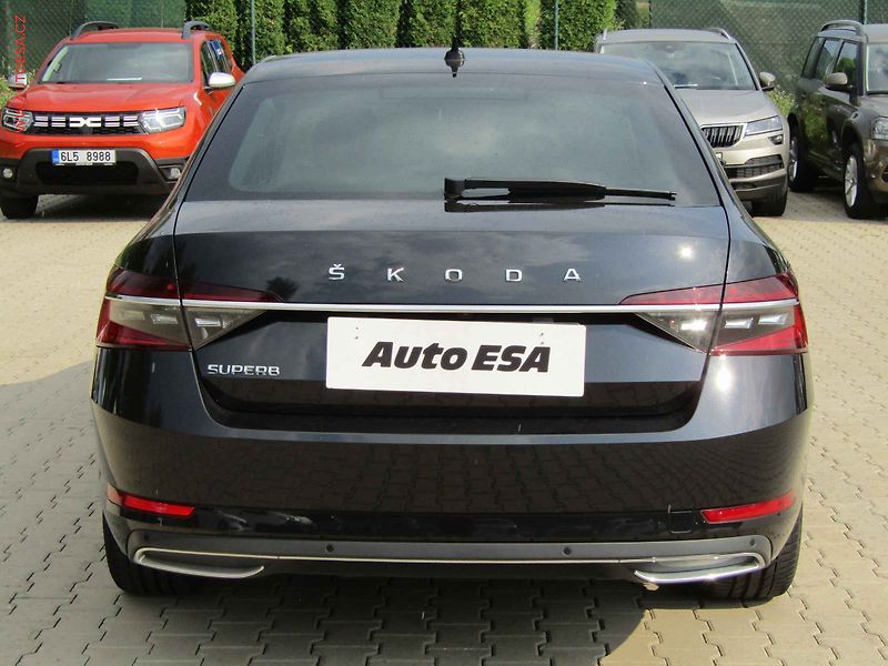 Škoda Superb (2021) 2.0 TDI, L&K, DSG, navi - fotka 5 z 17