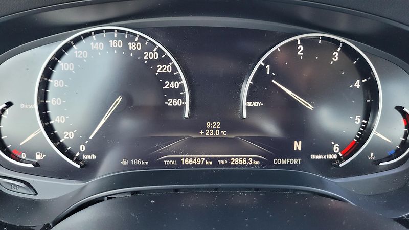 BMW Řada 5 520D manuál - fotka 25 z 25