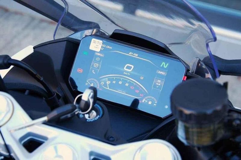Mezi hlavní výhody motorek CFMOTO patří velmi dobrý poměr cena/výkon.