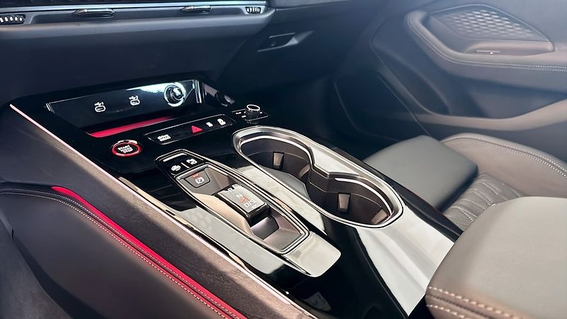 Audi A6 TDI q S-Line Tech Pro Vzduch - fotka 18 z 25