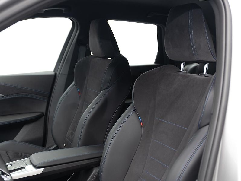 BMW X1 sDrive18i - fotka 19 z 22