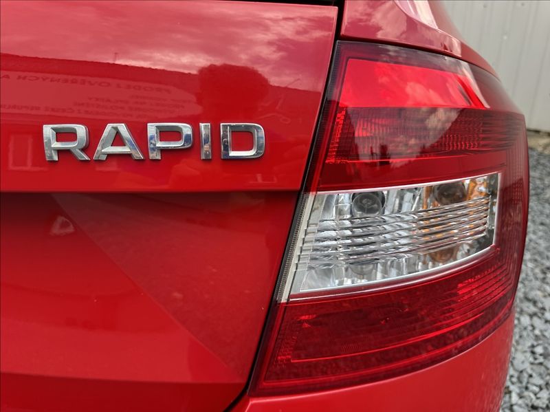 Škoda Rapid 1,2 TSI FRESH 1.maj původ ČR - fotka 16 z 49
