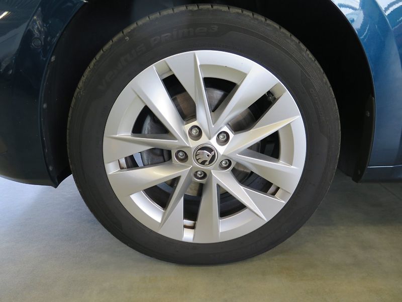 Škoda Octavia (2020) 2.0TDI,klima,výhřev,kamera,taž - fotka 21 z 28