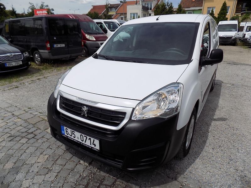 Peugeot Partner 1,6 HDI 73 KW KLIMA, TEMP, ČR - fotka 2 z 44