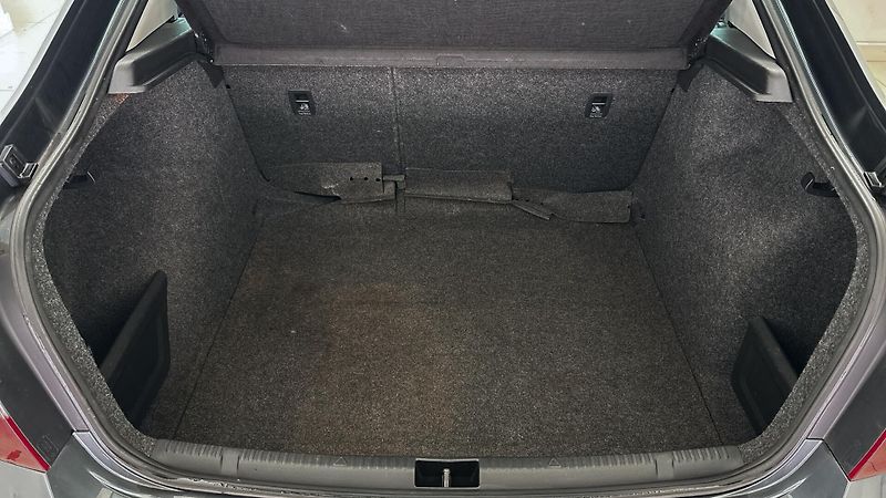 Škoda Rapid (2014) 1.2  TSI + REZERVA + ZIM. PNEU - fotka 8 z 23