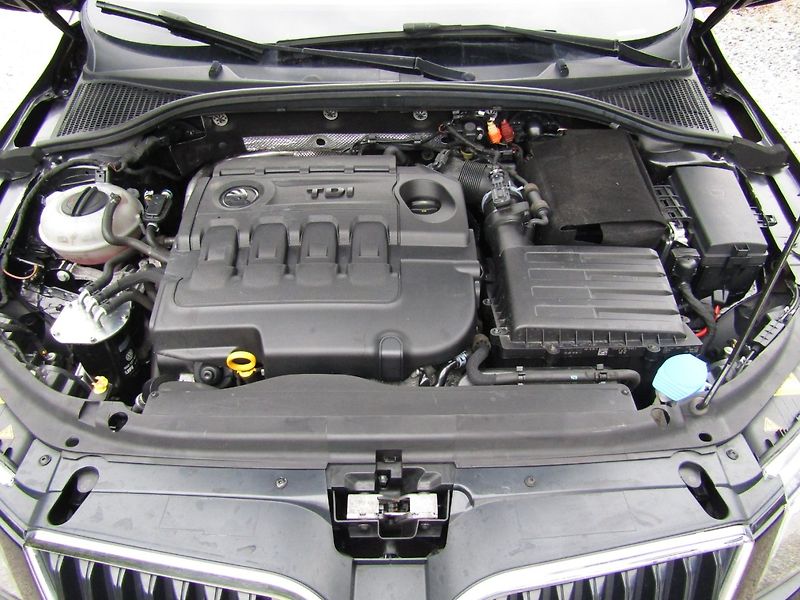 Škoda Octavia (2014) 1.6 TDI  77kW - fotka 38 z 42