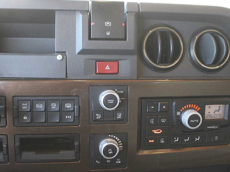 Renault T 520,HIGH SLEEPER CAB, EURO 6 - fotka 8 z 17