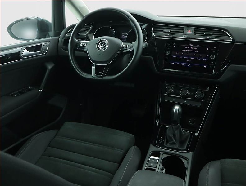 Volkswagen Touran (2021) Highline 2.0 TDI - fotka 7 z 21