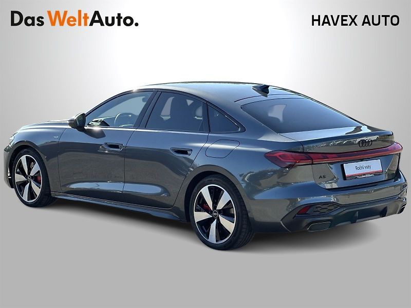 Audi A5 (2025) e-hybrid quattro AT - fotka 34 z 36