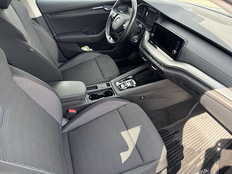 Škoda Octavia (2023) Combi 2.0 TDI 4x4 DSG Ambition - fotka 9 z 31