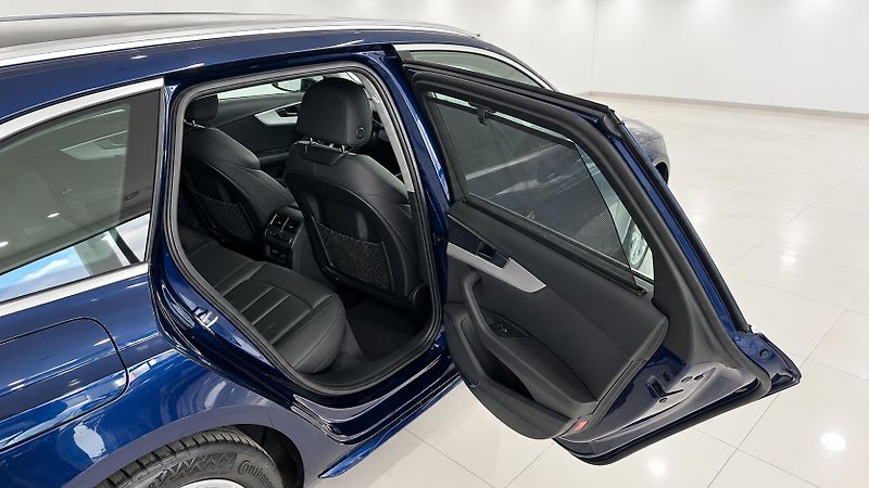 Audi A4 Allroad (2021) - fotka 15 z 19