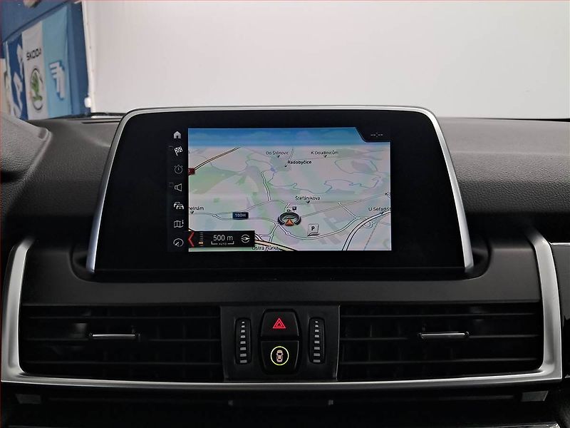 BMW Řada 2 (2019) 218i Gran Tourer, Automat - fotka 13 z 20