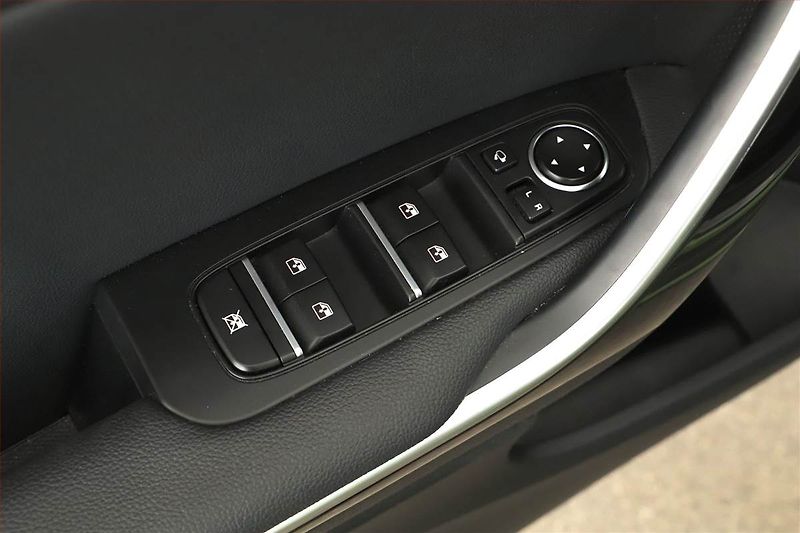 Kia XCeed (2024) GT Line 1.5 T-GDI - fotka 18 z 20