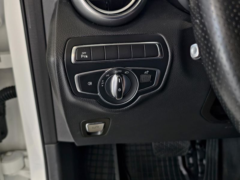 Mercedes-Benz GLC 350 e 4MATIC 235kW Plug-In DPH - fotka 24 z 26