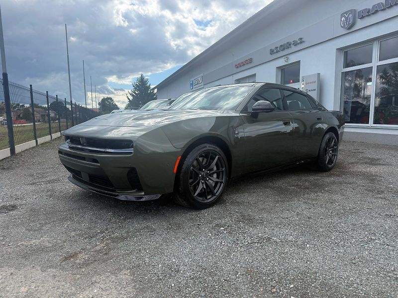 Dodge Charger (2026) SIXPACK SCAT PACK 4-DOOR - fotka 3 z 27