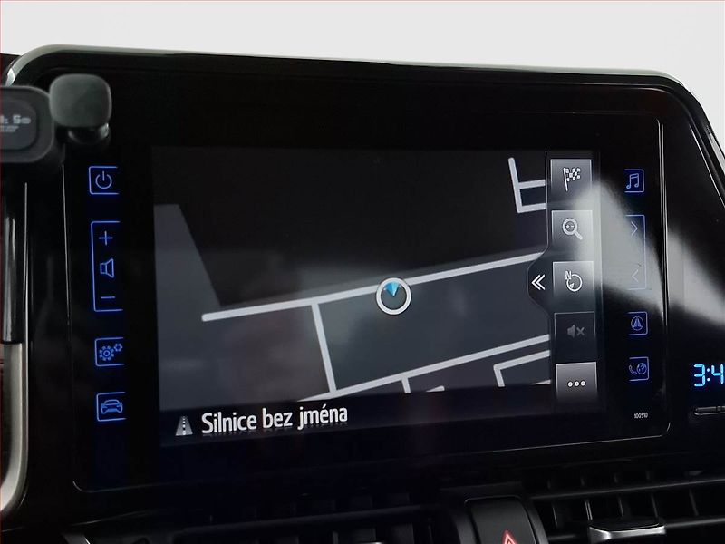 Toyota C-HR (2018) 1.8 Hybrid, Automat - fotka 15 z 19