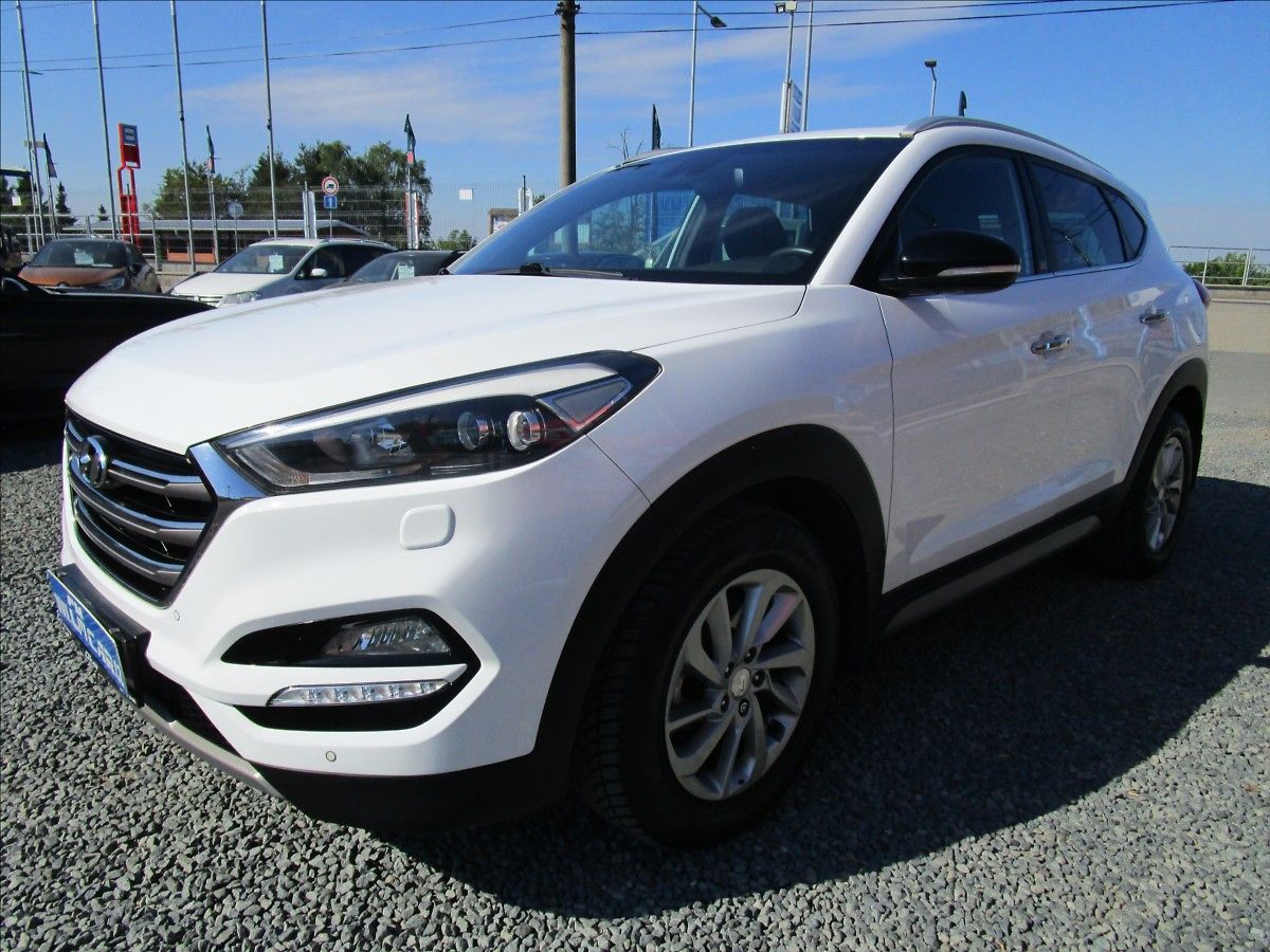 Hyundai Tucson 2.0CRDi 4WD, automat