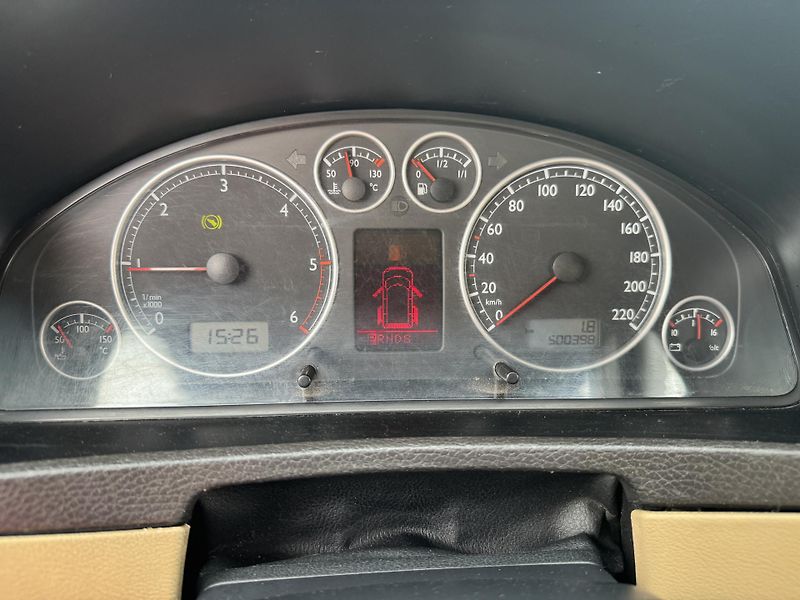 Volkswagen Multivan (2005) 2.5TDi,AUTOMAT,7MÍST - fotka 15 z 30