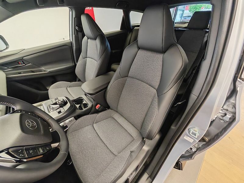 Toyota bZ4X Touring 4x4 Style - fotka 14 z 43