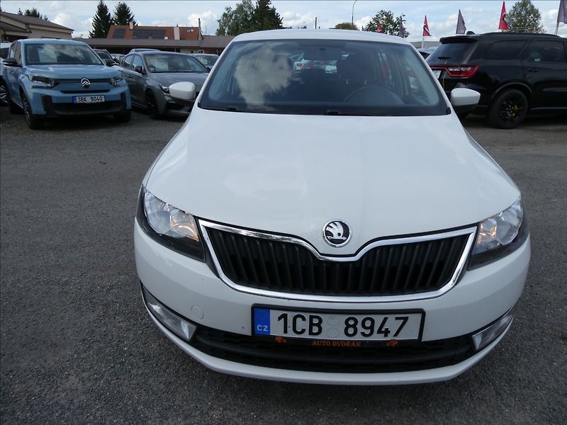 Škoda Rapid 1,2 TSI 77kW Style Spaceback - fotka 3 z 36