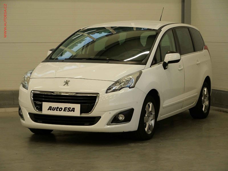 Peugeot 5008 (2015) 1.6HDi, ČR, AT, headUP - fotka 3 z 22