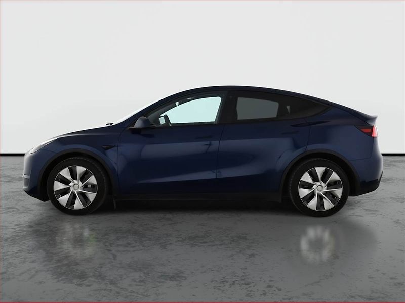 Tesla Model Y (2021) Long Range AWD 75kWh, SoH 93% - fotka 3 z 22