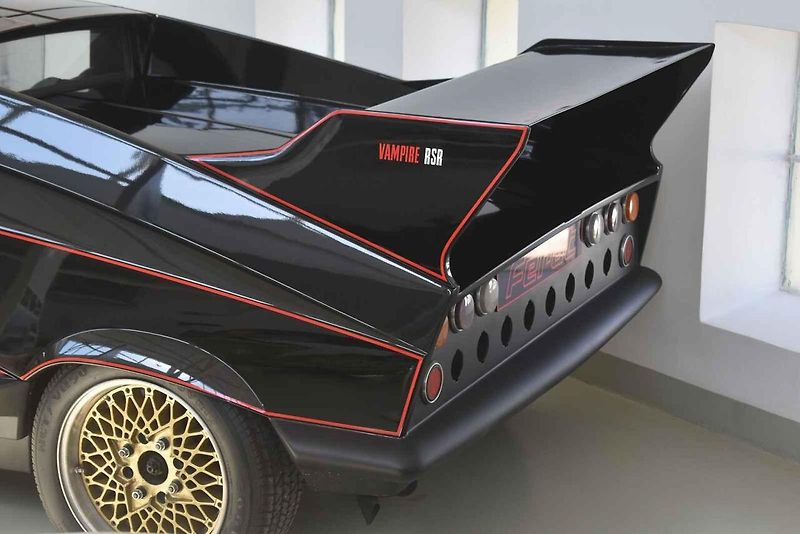Ferat Vampire RSR je jedním z nejpůsobivějších vozů v muzeu Škoda v Mladé Boleslavi