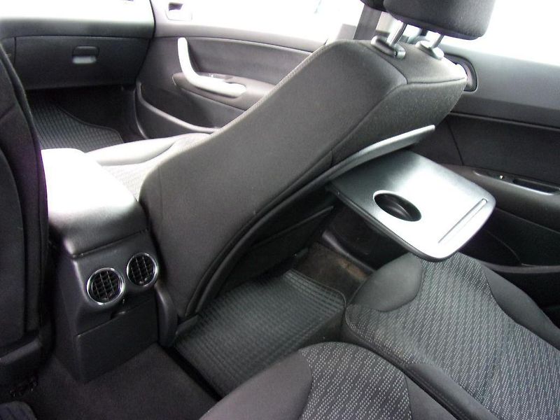 Peugeot 308 sw 1.6 - fotka 14 z 19