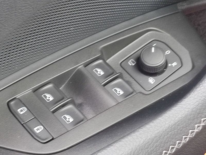 Škoda Kodiaq (2024) Exclusive selection 2,0 Tdi 14 - fotka 33 z 48