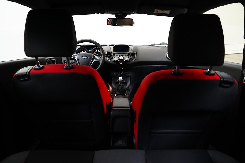 Ford Fiesta - fotka 25 z 27