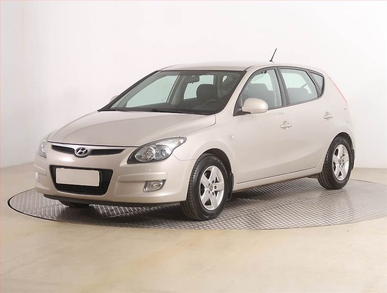 Hyundai i30 (2009) 1.4 CVVT - fotka 2 z 16