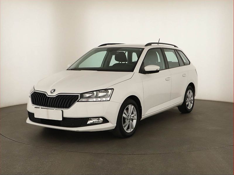Škoda Fabia (2022) Ambition 1.0 TSI, ČR,1.maj - fotka 2 z 14