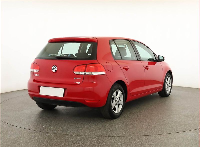 Volkswagen Golf (2009) 1.4 16V, Serv.kniha - fotka 5 z 17
