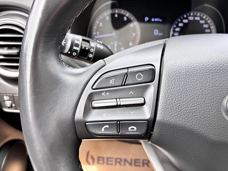 Hyundai Kona 1.6T-GDi 130kW 4x4 DCT STYLE   - fotka 23 z 31
