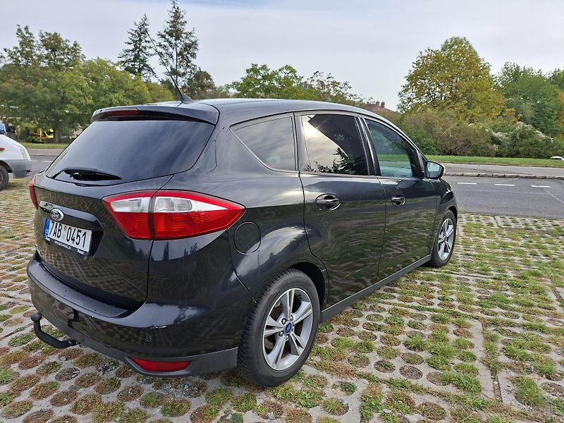 Ford C-MAX (2014) - fotka 3 z 17