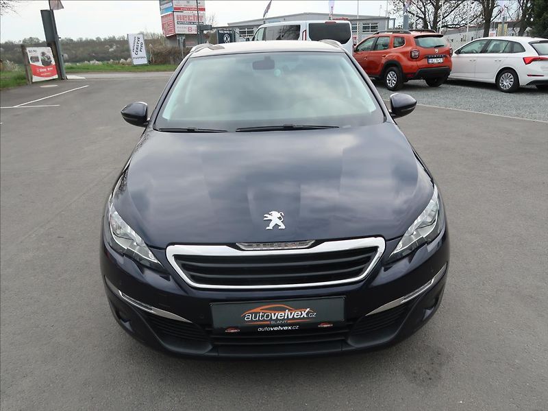 Peugeot 308 2,0 BHDi,110kW,BusinessLine - fotka 7 z 24