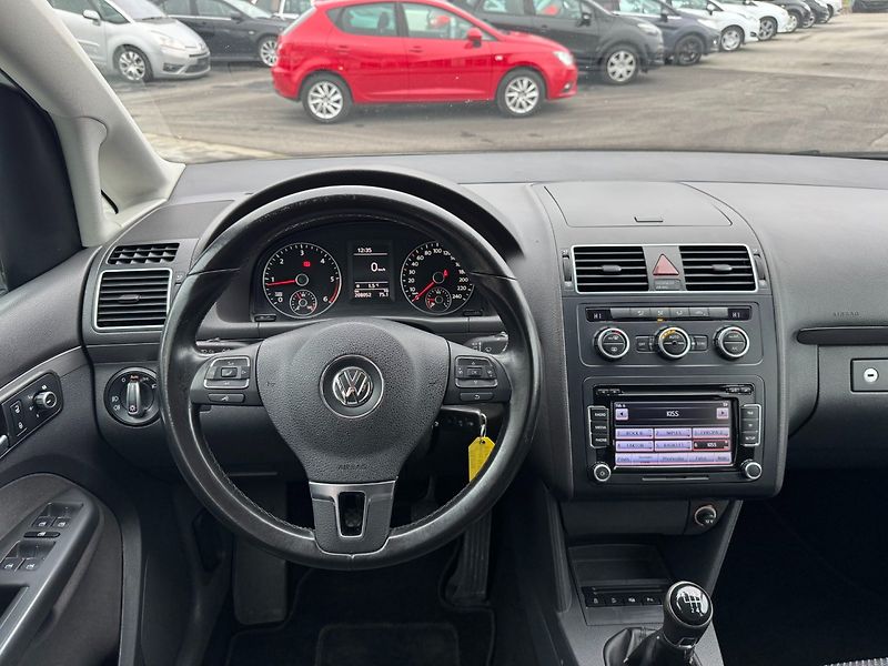 Volkswagen Touran (2014) Comfortline 1.6 TDI 77kW - fotka 14 z 29