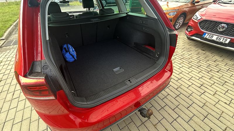 Volkswagen Passat (2022) 2.0 TDI 147kW DSG Alltrack - fotka 10 z 13